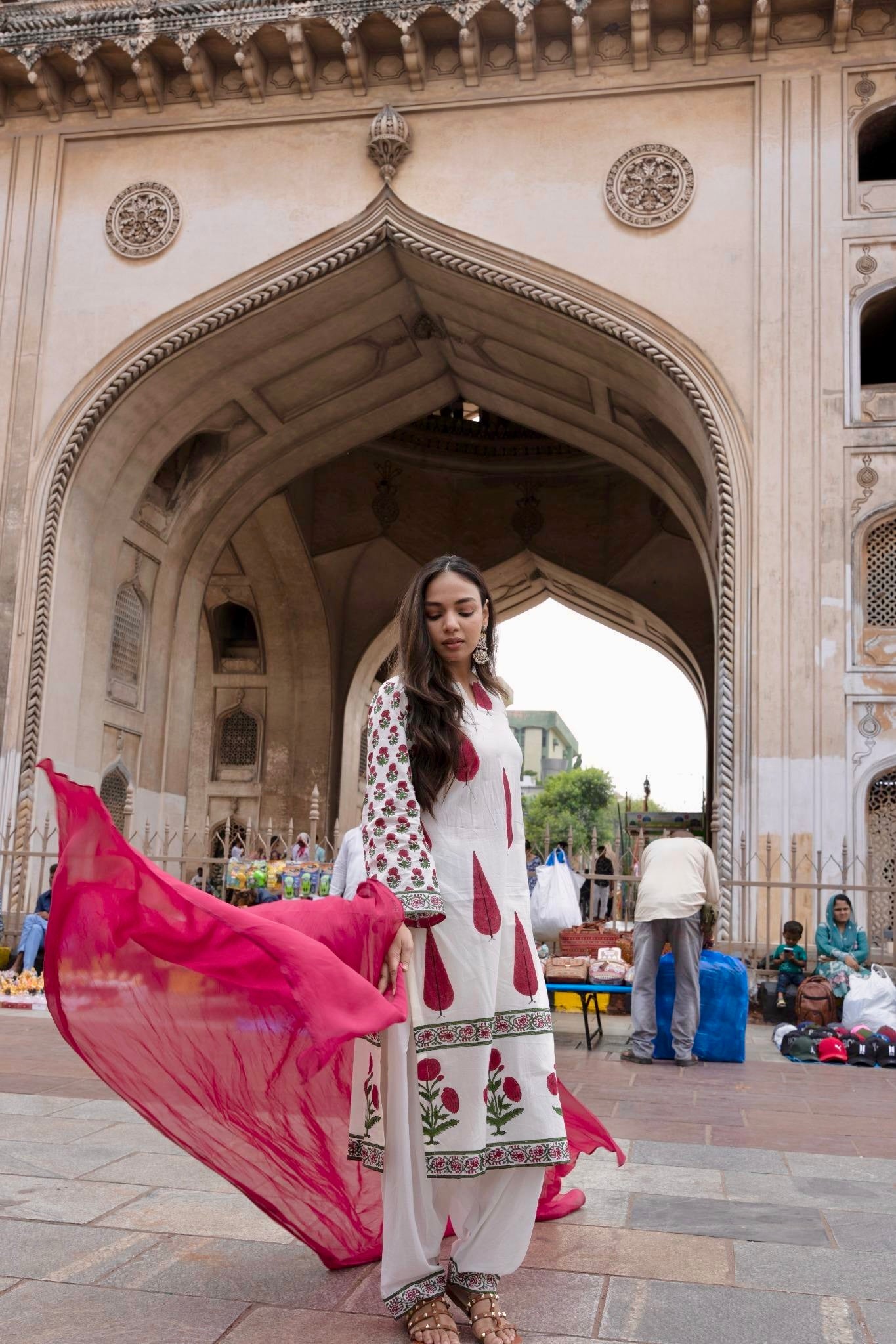 Pariza Farsi Salwar set