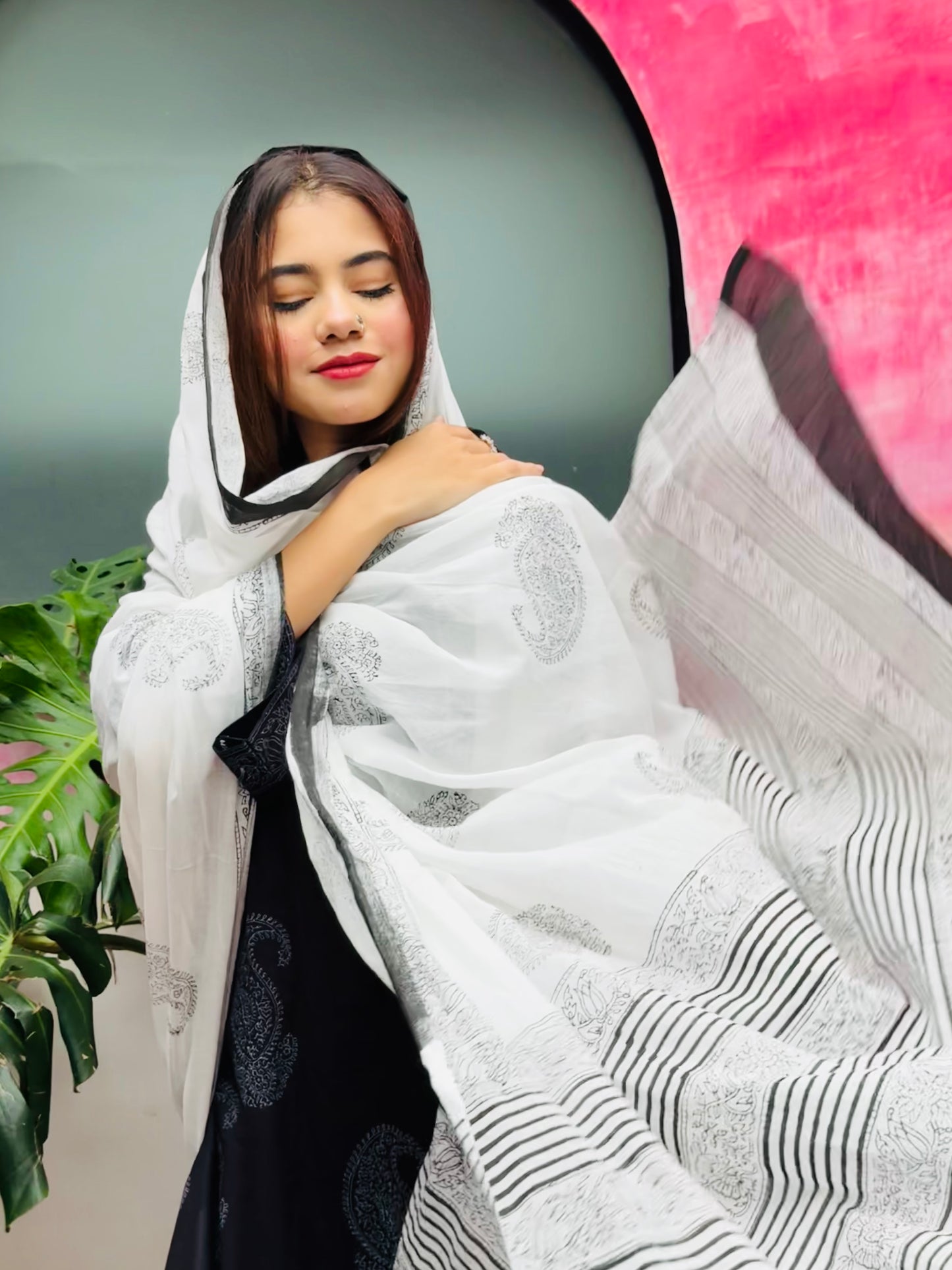Noor-E-Nazar Farsi Salwar Set