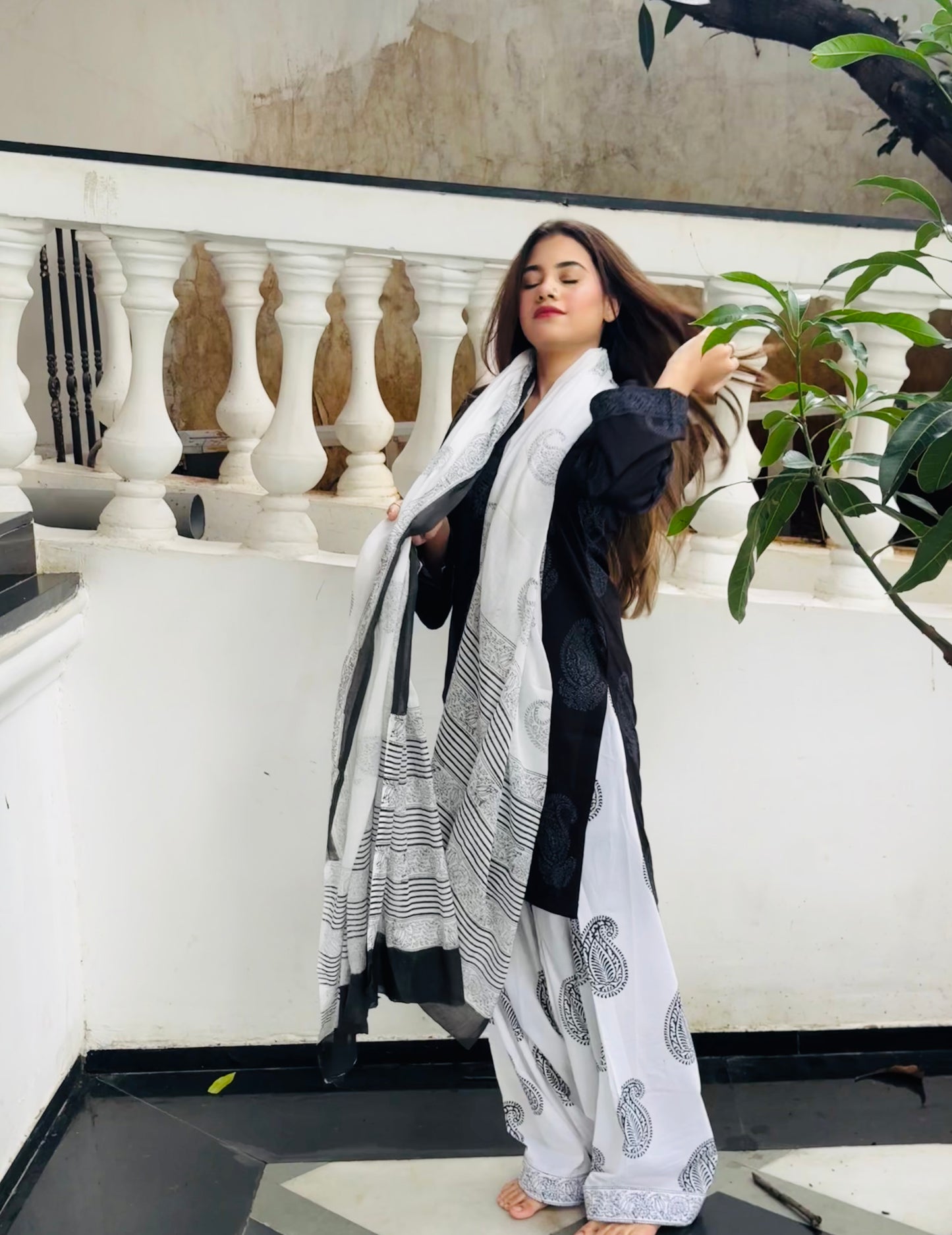 Noor-E-Nazar Farsi Salwar Set