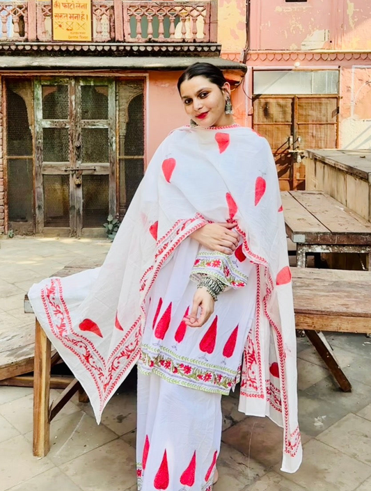 Inaaya Blockprinted Kurta Set