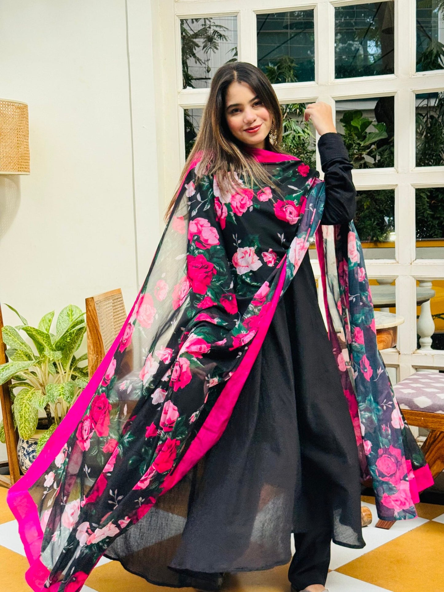 Laila Kalidar with chiffon  dupatta