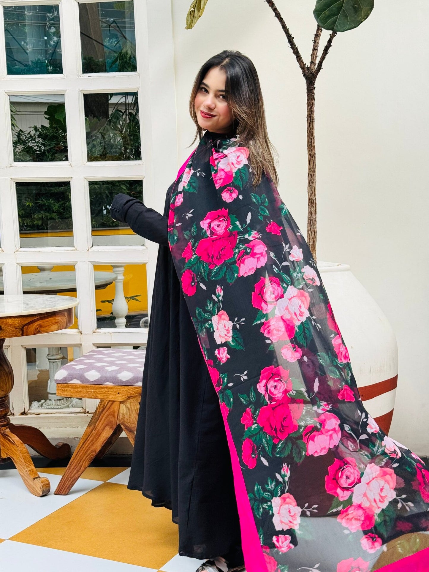 Laila Kalidar with chiffon  dupatta