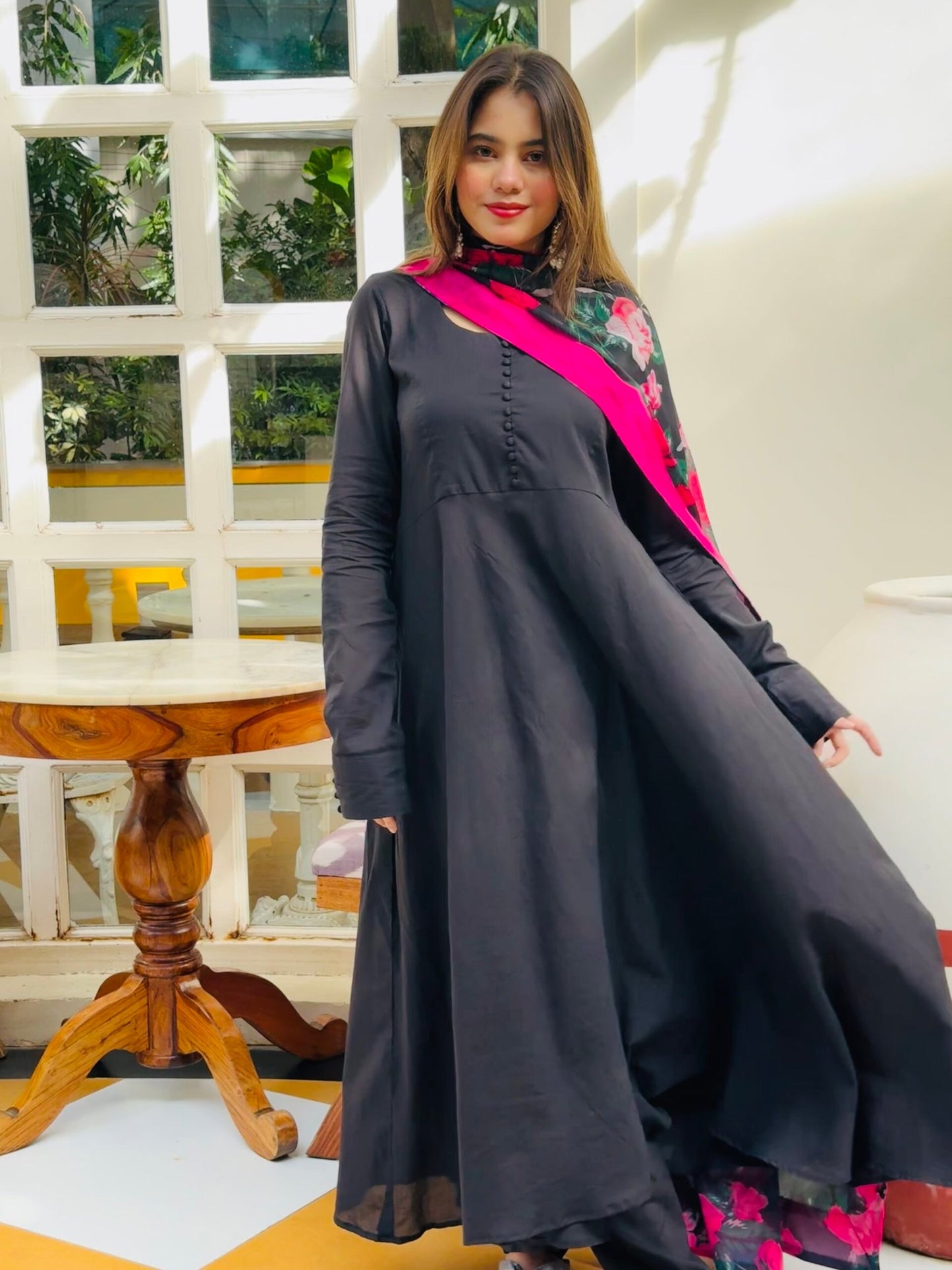 Laila Kalidar with chiffon  dupatta