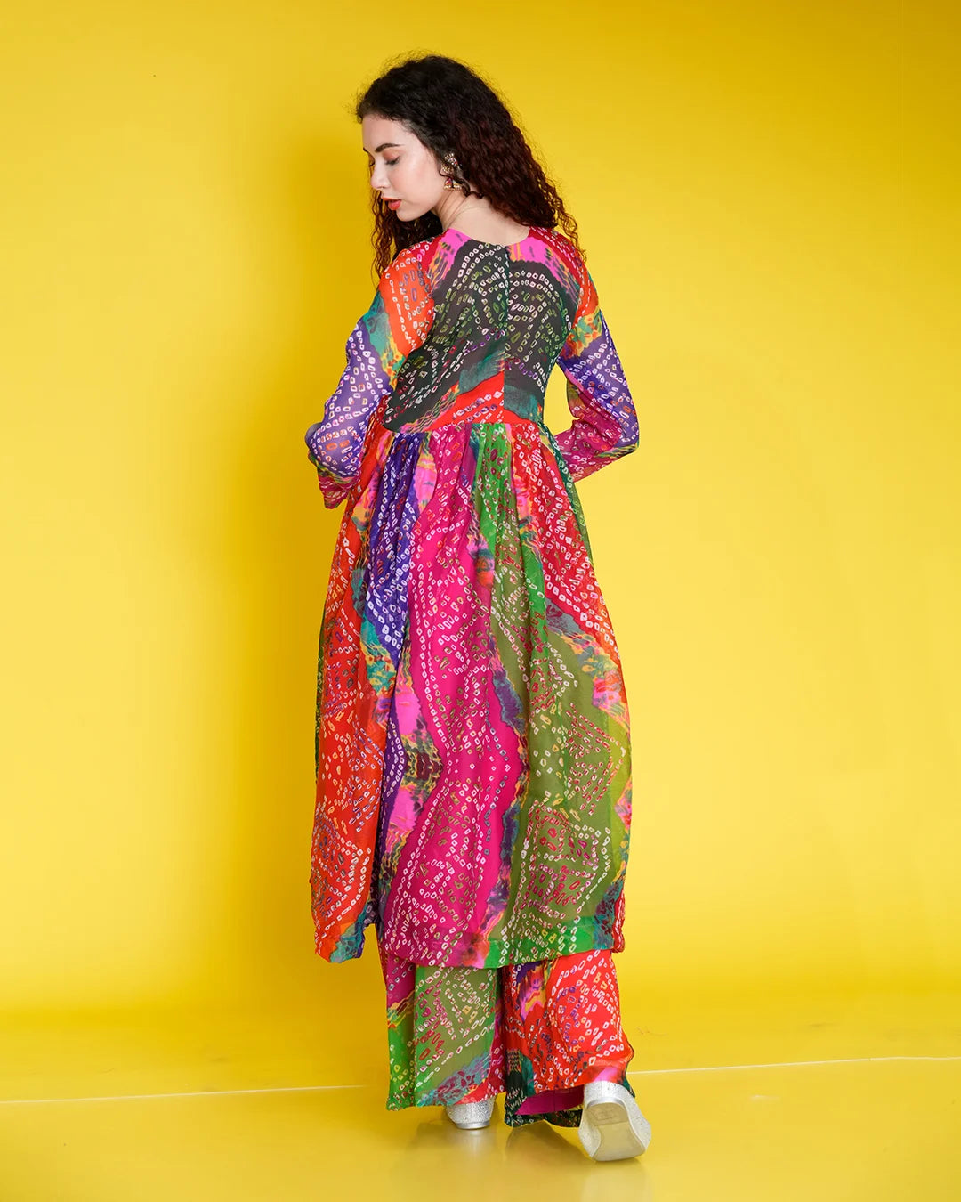 THE MOHABBAT KA SHARBAT BANDHANI SUIT SET